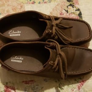 Size 8 brown Clarks